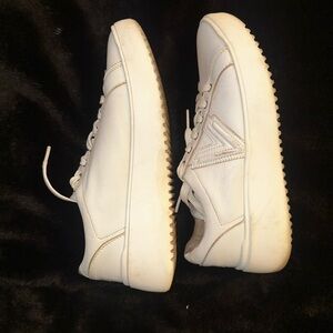 Vionic White Patent Leather Sneakers